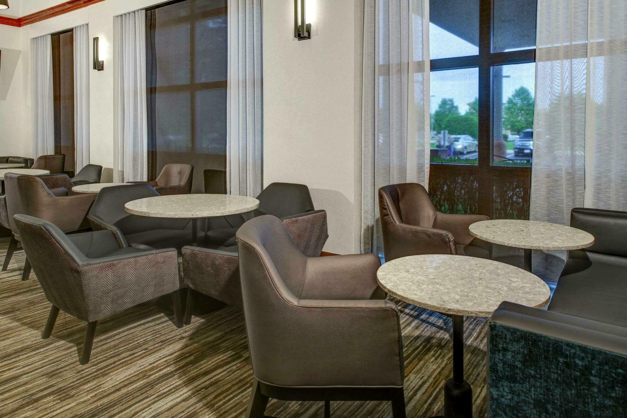 Hyatt Place Nashville 3*